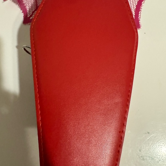 Red Rose and stud crossbody New - Picture 5 of 12